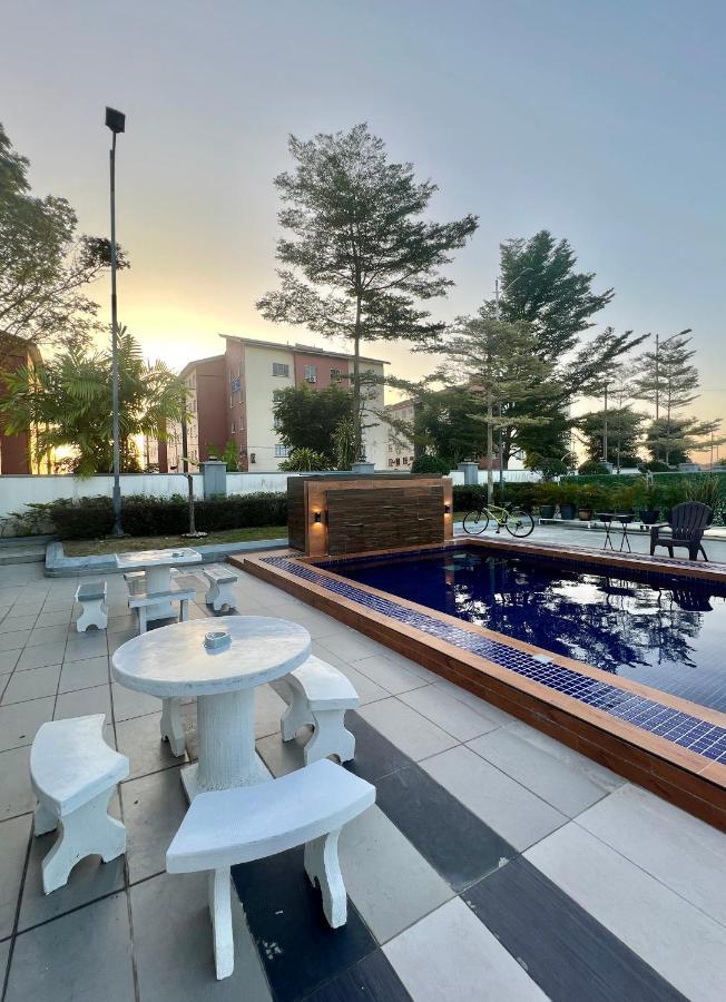 Teratak Azizah Rahman Holiday home *