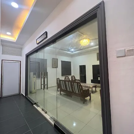 Homestay Teratak Azizah Rahman Melaka Exterior photo